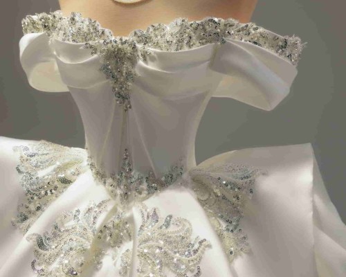 VÁY CƯỚI LUXURY 2025